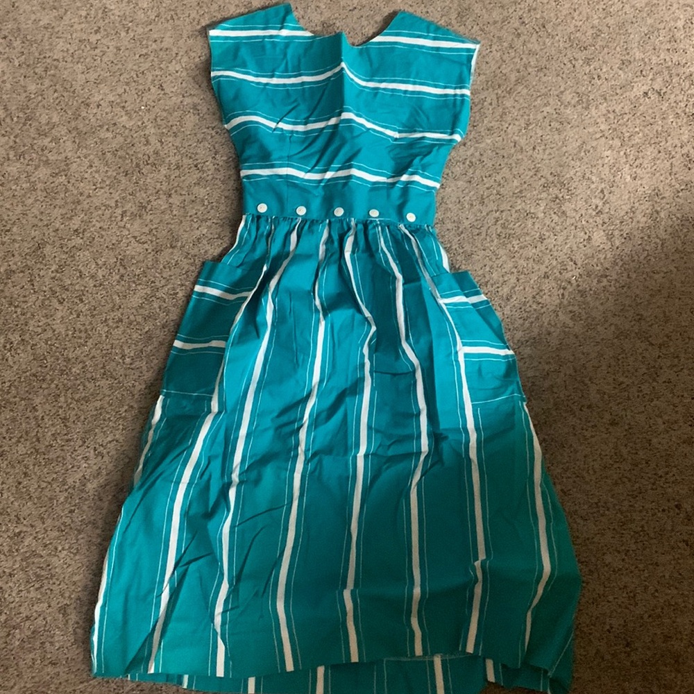 Beautiful stripped dress-size 4